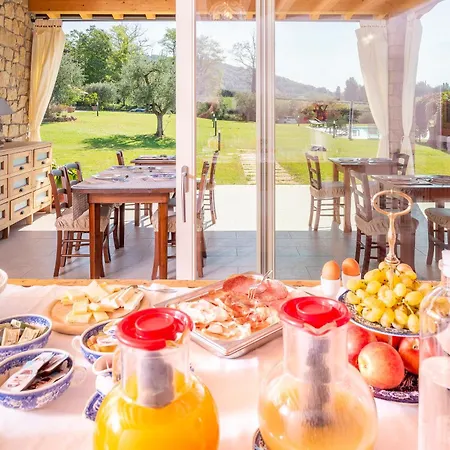 Rovertondo Alloggio per agriturismo Costermano
