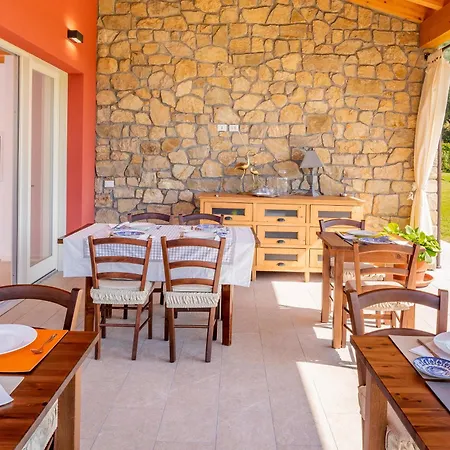 Alloggio per agriturismo Rovertondo